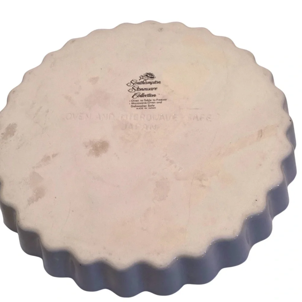 Southhampton Stoneware Round Quiche Baking Dish Scalloped Rim Floral Japan 10